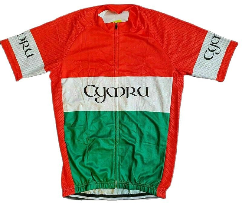 The Wales Cymru Retro Cycling Jersey is styled with bold red, white, and green stripes and has Cymru printed in black on the chest and sleeves. Made from lightweight polyester, its ideal for performance cyclists who want both style and functionality.