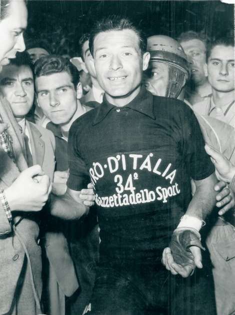 Giro d'Italia Retro Cycling Jerseys & Kits