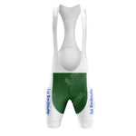 Embrace nostalgia with the LA REDOUTE Retro Short Sleeve Cycling Set, showcasing white and green bib shorts. The La Redoute branding graces the sides, while white straps harmonize with green shorts for a classic vintage look.