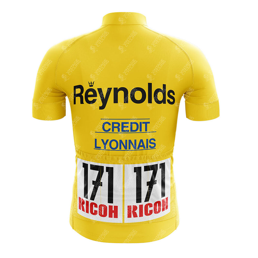 A Salvarani 1972 Retro Cycling Jersey featuring “Salvarani” branding and classic retro details for an authentic vintage cycling look.