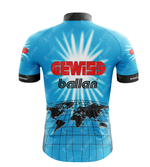 This Gewiss-Ballan Retro Cycling Jersey features a blue design with a black world map and grid, highlighted by the Gewiss and Ballan logos on the back. Made from lightweight polyester, it combines comfort with style to pay homage to iconic retro cycling jerseys.