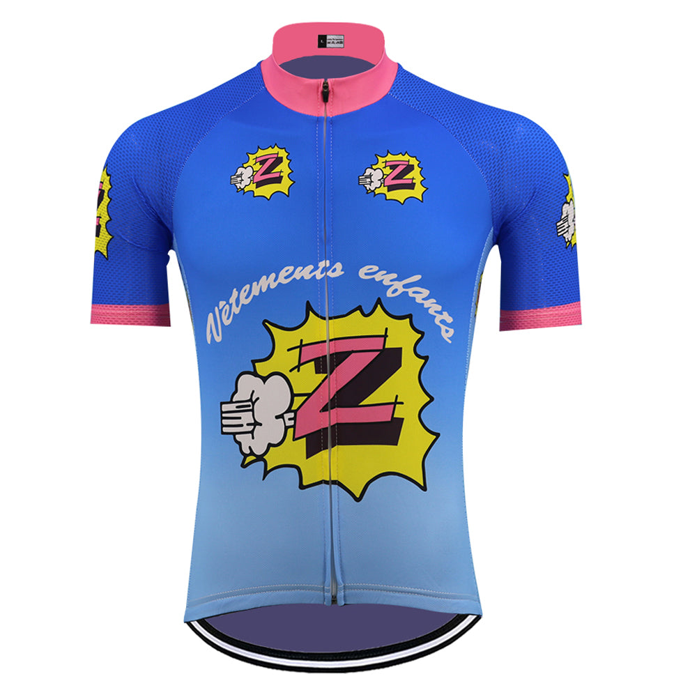 The Vetements Enfants Team Z Retro Cycling Jersey features a blue design with pink accents, a bold Z on the front amid comic-style clouds and lines, and Vêtements enfants elegantly printed below. Pink details adorn the sleeves and collar, embracing a retro cycling vibe.